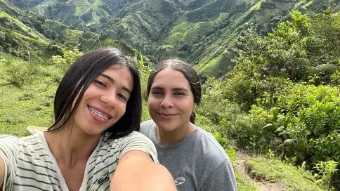 DaniaShada's Sex ChatRoom