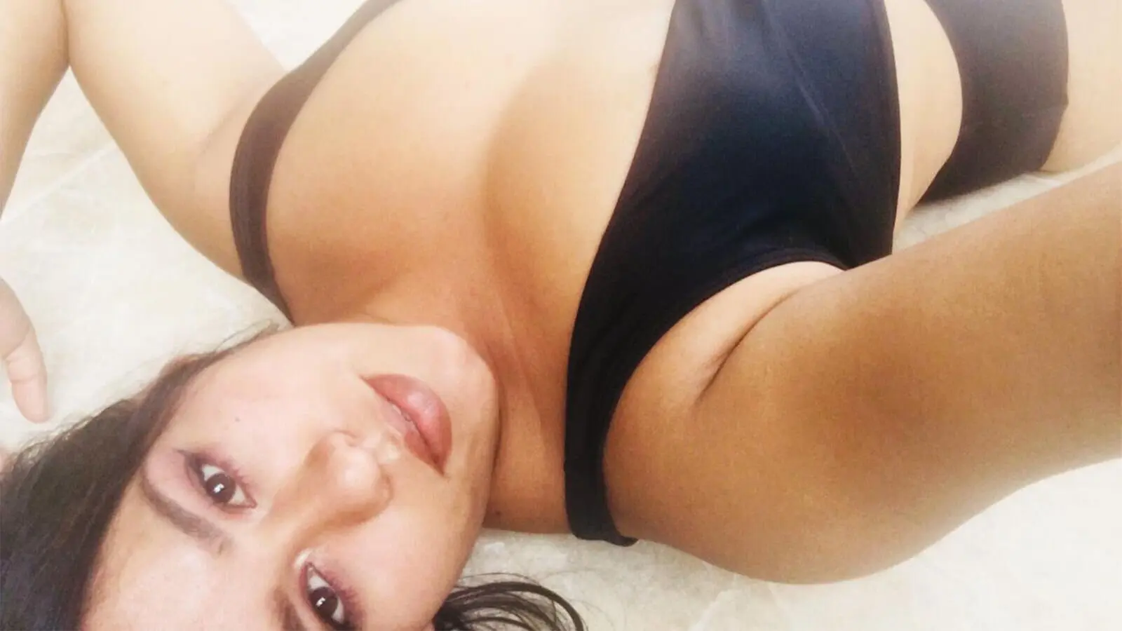 YessicaGonzalez's Sex ChatRoom